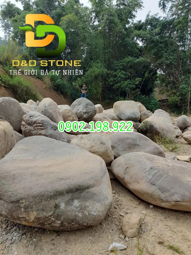 trang-tri-san-vuon-bang-da-cuoi-dep-nhung-co-ton-cong-cham-khong